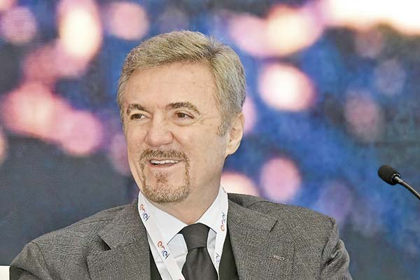<p>El CEO de Enel, Flavio Cattaneo, en el Capital Markets Day 2024.</p>
