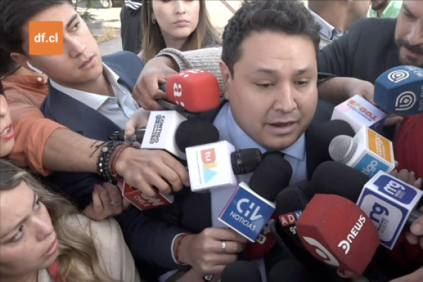 <p>Ahora en DF | Abogado de Monsalve anticipa que pedirán prórroga para la defensa</p>