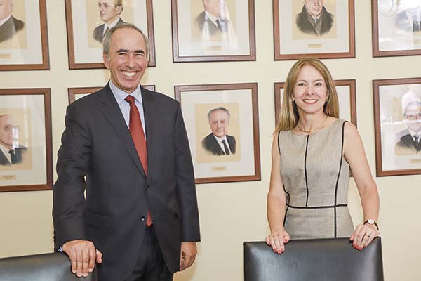 <p>Ricardo Mewes y Susana Jiménez, presidente y vicepresidenta de la CPC. Foto: Julio Castro</p>