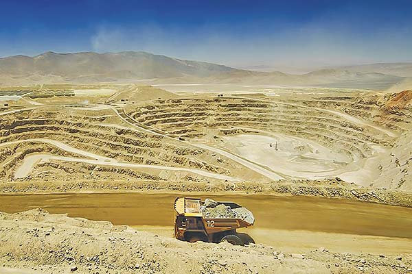 <p>Glencore y chilena Ceibo cierran acuerdo para escalar nueva tecnología de extracción de cobre en Lomas Bayas</p>