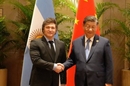 Giro político: Milei se reúne con Xi Jinping con la mirada puesta en los millones de swaps y obras estratégicas