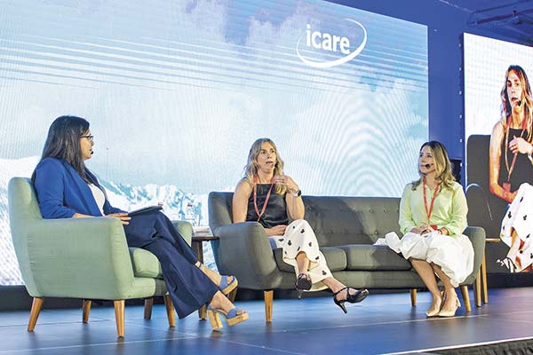 <p>Marina Tannenbaum, Mariana Parody y Paulina Assmann en el panel de Economía Digital.</p>