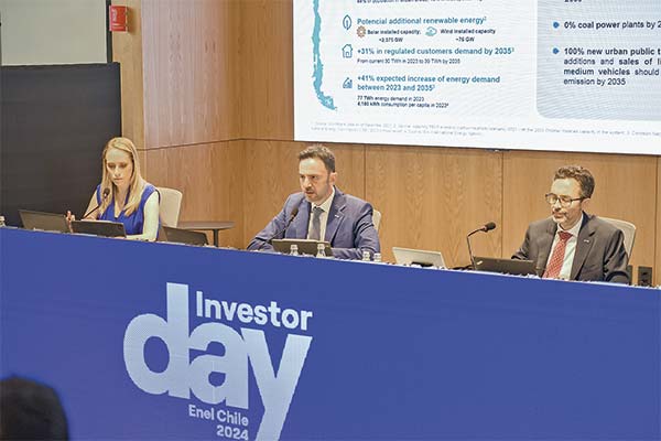 <p>El gerente general de Enel Chile, Giuseppe Turchiarelli, en el Investor Day de la firma.</p>