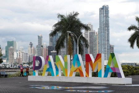 Por menor flexibilidad, S&P baja calificación Panamá a "BBB-", con perspectiva estable