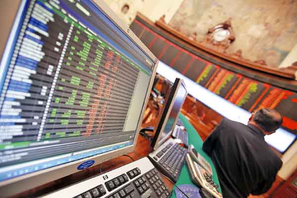 <p>Admistradoras tiemblan: AFP inician la tercera ola en su fuga desde los fondos small cap</p>