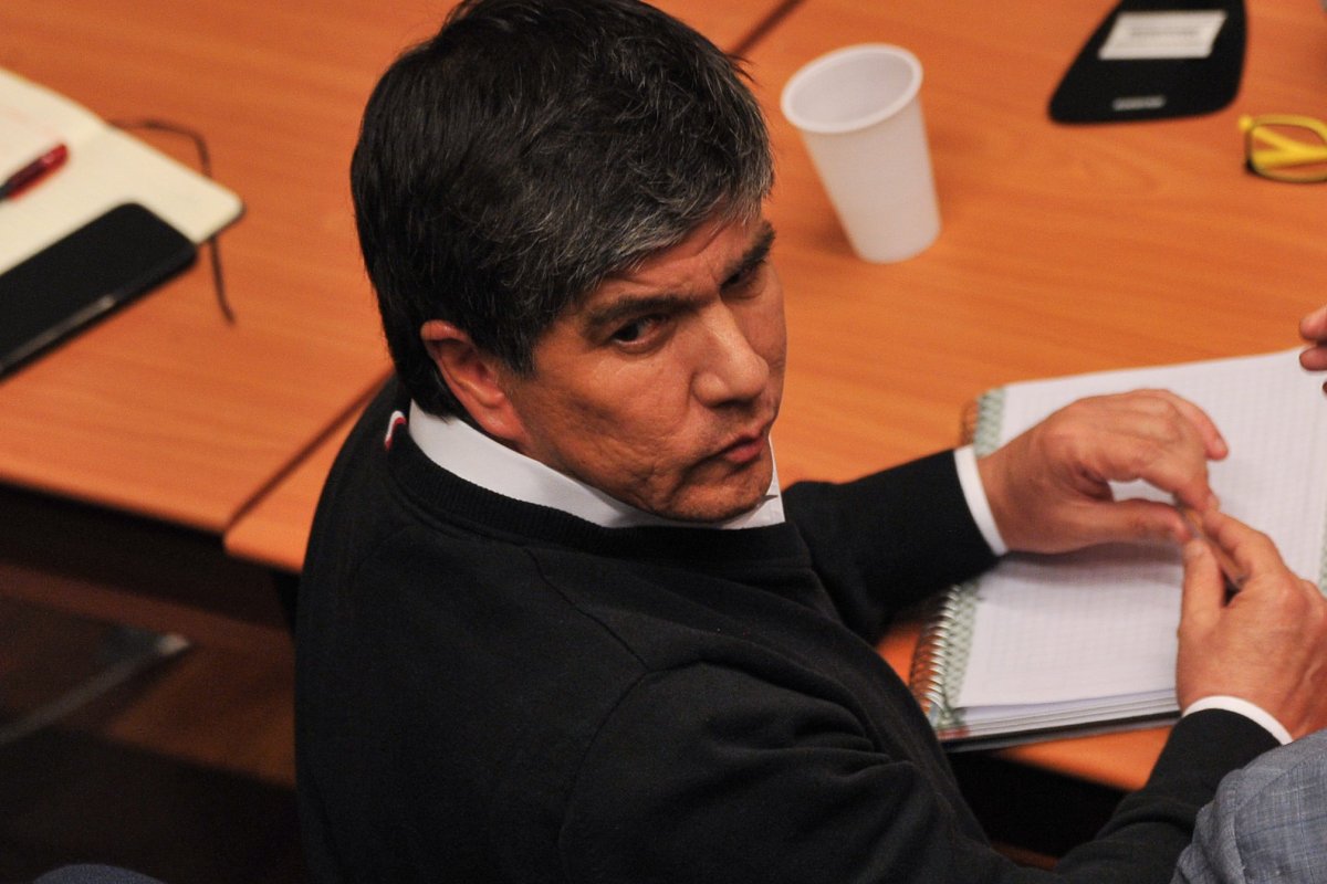 <p>Quiebre en la defensa de Monsalve: La trama de un fallido triunvirato</p>
