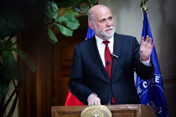 <p>Ministro Elizalde valora proyecto de reforma al sistema político y adelanta diálogo para buscar apoyos en la Cámara de Diputados</p>
