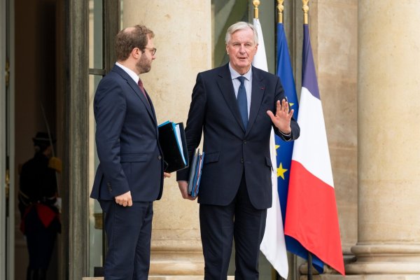 <p>Gobierno del primer ministro Michel Barnier en Francia afronta una posible destitución debido a severa crisis fiscal</p>