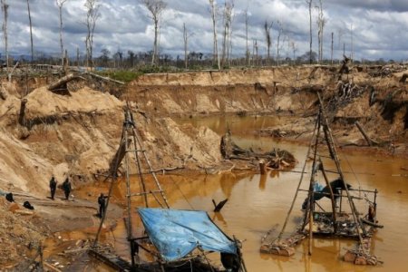 Gobierno de Perú aprobará estrategia contra la minería ilegal antes de fin de año