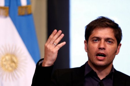 Gobernación de Buenos Aires saldría al rescate de Aerolíneas Argentinas si Milei decide venderla