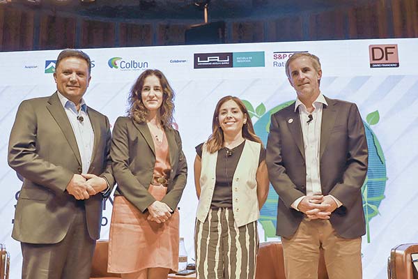 Actores abordan la regulación para enfrentar desafíos climáticos y la necesidad de que ésta no inhiba la innovación