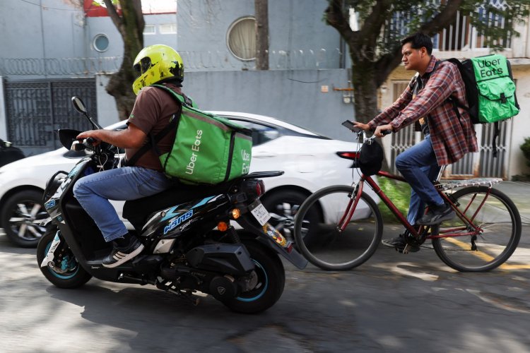 Senado mexicano aprueba reforma para regular a trabajadores de plataformas digitales