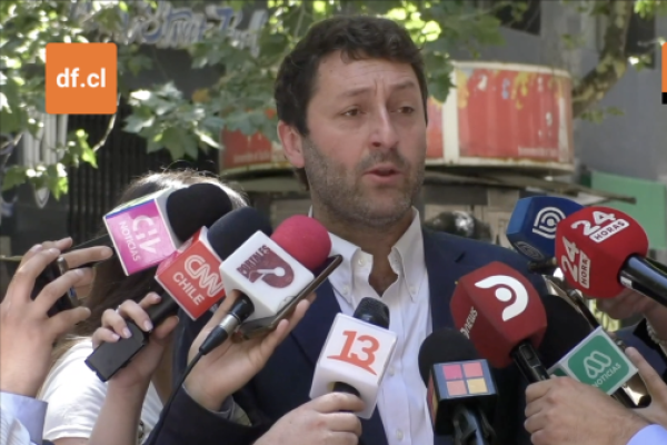<p>Ahora en DF | Bancada UDI acude al TC para que se declare inconstitucional el “perdonazo masivo” de migrantes que prepara el Gobierno</p>