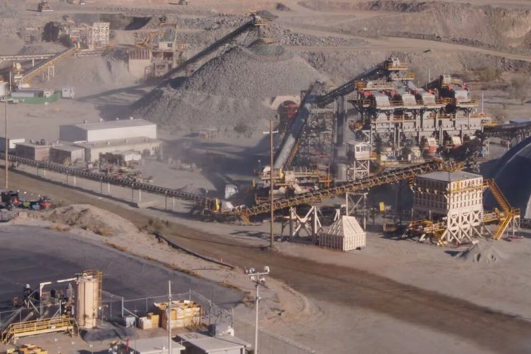 Canadiense Sierra Metals cataloga la oferta de la peruana Alpayana de "oportunista" y a un "precio muy bajo"