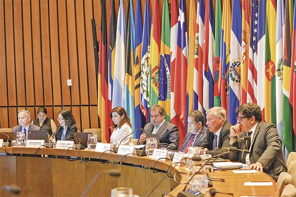 Cepal baja perspectivas de crecimiento para PIB de Chile en 2024 y 2025 y ahora proyecta alza de 2,2% el próximo año
