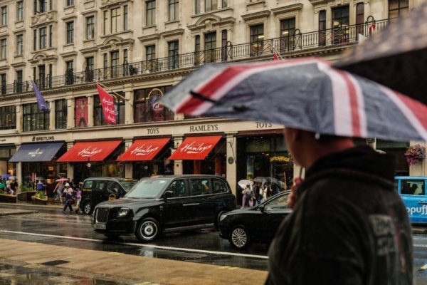 <p>El IPC de eurozona ​​​​cae en noviembre, mientras que inflación británica alcanza su nivel más alto en ocho meses</p>