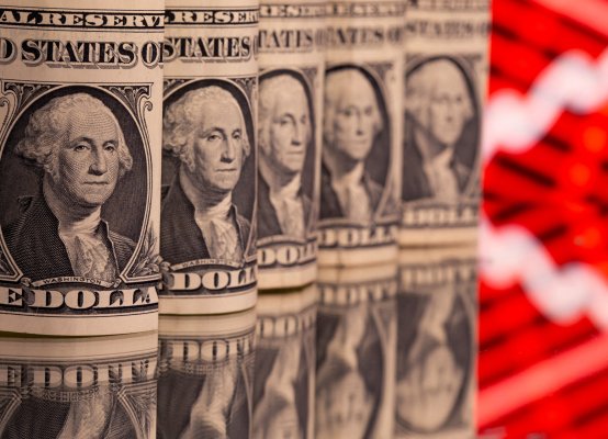 Dólar supera los $ 1.000 en operaciones fuera de rueda por proyecciones de la Fed más restrictivas de lo esperado