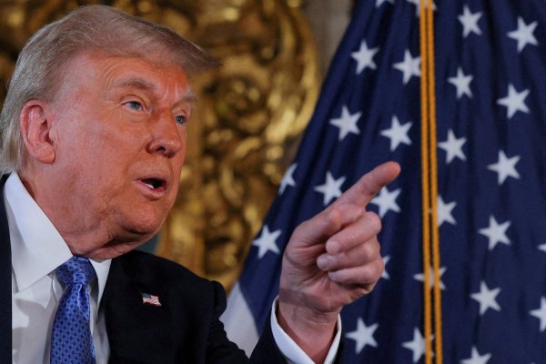 <p>“¿Qué opción les queda?”: los directores ejecutivos de Estados Unidos se arrodillan ante Donald Trump</p>