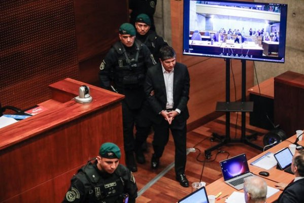 <p>Renuncian los abogados que acompañaban a Monsalve desde el inicio del caso y asume Defensoría Penal Pública</p>