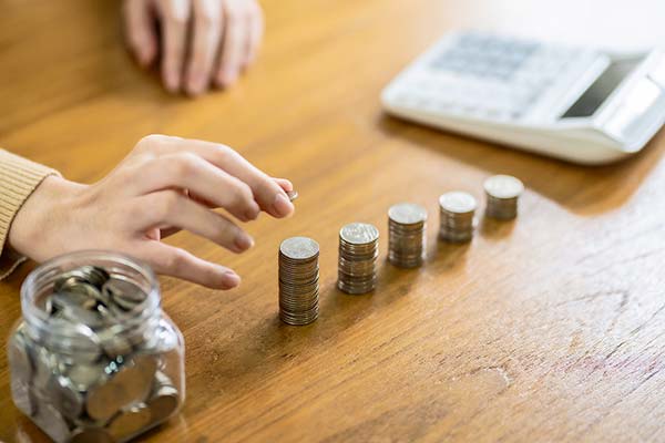 Encuesta revela que el conocimiento financiero retrocedió por primera vez desde 2018