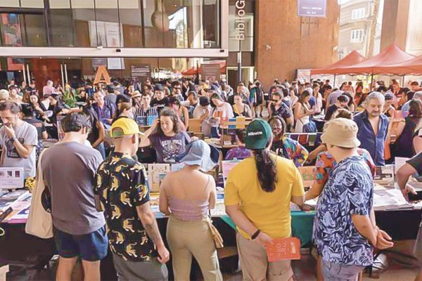 Guía de Ocio: la última feria del libro en el GAM de 2024 y la más reciente novela de Arturo Fontaine
