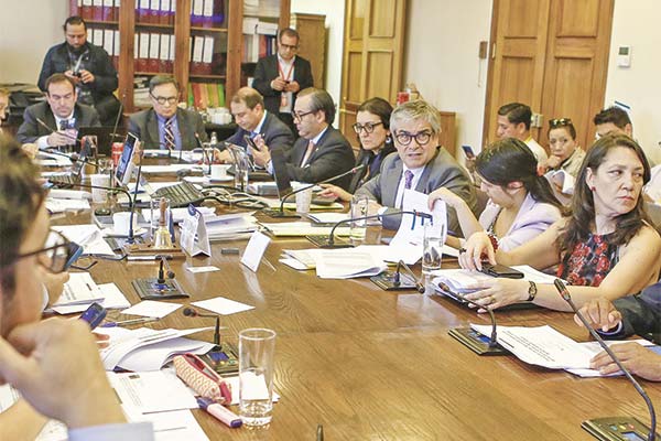 <p>Reforma a la renta: oficialismo insistirá con tasa “Robin Hood” y el impuesto a los altos patrimonios</p>
