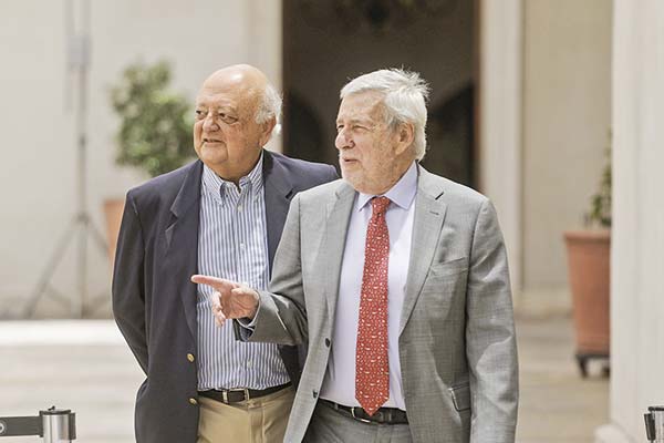 Boric se reúne con canciller por tensión con Argentina y se reconoce “error” en sobrevuelo de nave chilena por territorio trasandino