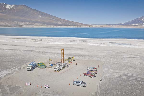 <p>Clean Tech Lithium se declara “muy optimista” para conseguir CEOL y proyecta producción hacia fines de 2027</p>