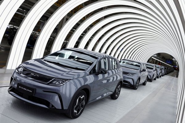 <p>Las ventas de vehículos eléctricos en China podrían superar a los tradicionales mucho antes que en Occidente</p>