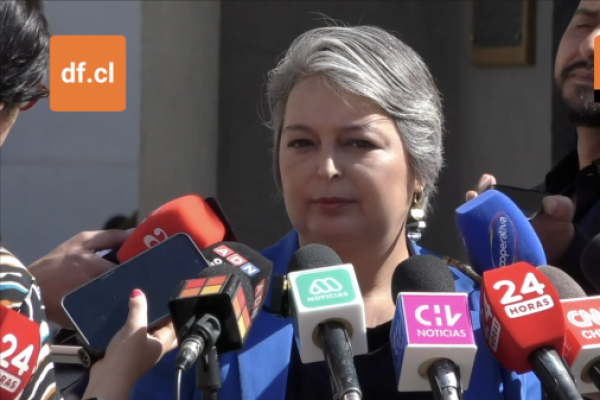<p>Ahora en DF | Ministra Jara por reforma de pensiones: "Que las AFP se enojen nos tiene sin cuidado"</p>