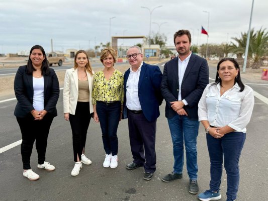 Matthei presenta su plan migratorio con foco en "fronteras seguras"