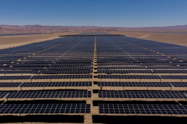 Española Grenergy logra sumar casi US$ 1.000 millones para financiamiento de su proyecto Oasis de Atacama