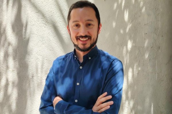 <p>Exvicepresidente de la Fech asume en Bienes Nacionales tras polémico intento de compra de casa de Allende</p>