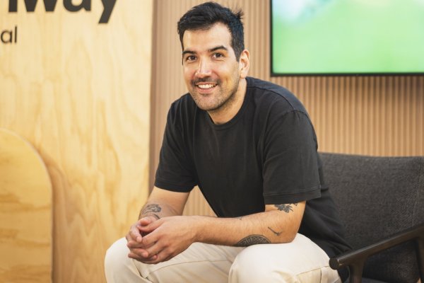 <p>Alejandro Matamala, cofundador de Runway. Foto: Verónica Besa</p>