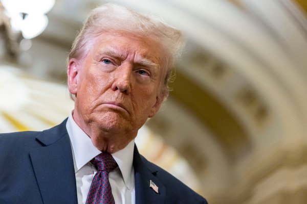 "Servicio de Impuestos Externos": Trump anuncia una agencia especializada en gestionar alza de aranceles