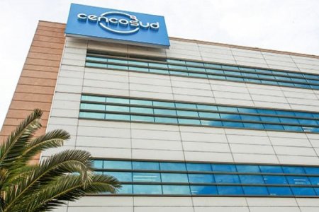 Cencosud se deslista del mercado brasileño y desecha su apertura a bolsa en ese país