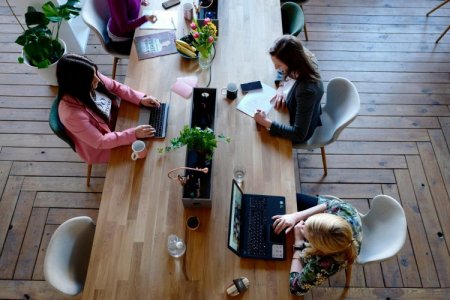 El retorno a la presencialidad se toma Latinoamérica: Perú, Chile y Colombia vuelven a las oficinas