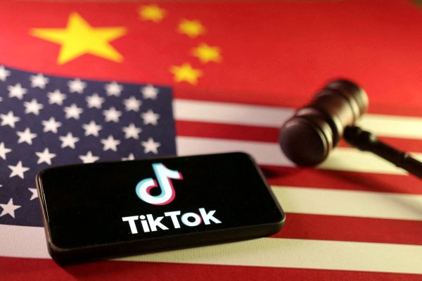 Los rivales de TikTok pueden esperar ganancias en ingresos y usuarios si EEUU prohíbe la aplicación