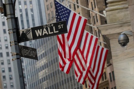 Inversionistas peruanos afianzan apuesta por bolsa de EEUU con la llegada de Trump