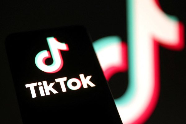Trump afirma que los aranceles a China podrían depender del acuerdo con TikTok