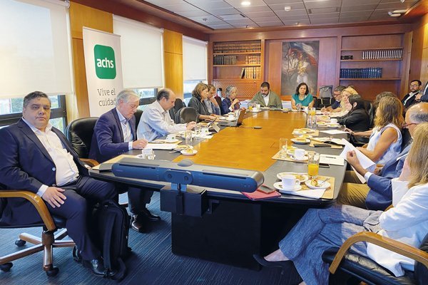 <p>La instancia es integrada por representantes de empresas, gremios y sindicatos, entre otros.</p>