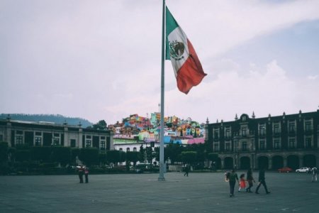México perderá alrededor de un punto del PIB con la nueva política de aranceles de Trump, según Moody's