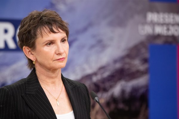 Tohá desdramatiza declaración de la ministra Fernández ante la Fiscalía por la fallida venta de la casa de Allende