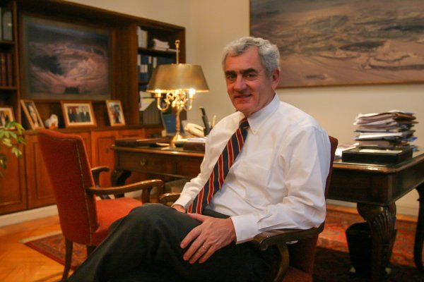 Fallece a los 81 años Alfonso Dulanto, exministro de Minería del gobierno de Lagos y exintendente de Antofagasta