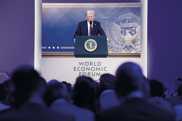 Donald Trump en Davos hizo una llamado a la OPEP a bajar los precios mundiales del petróleo