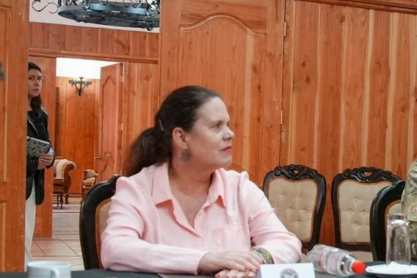Ministra Fernández guardará silencio tras comparecer ante Fiscalía por fallida compra de casa de expresidente Allende