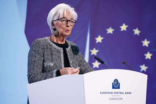 Lagarde: independencia de los bancos centrales “está siendo puesta en tela de juicio”