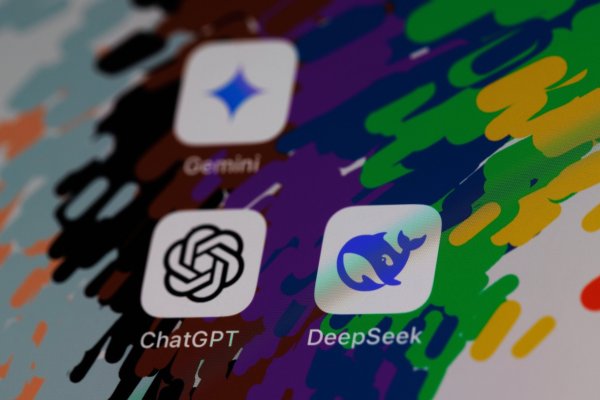 <p>OpenAI afirma que los rivales chinos están constantemente tratando de "destilar" los modelos de las principales empresas estadounidenses en el campo. Foto: Bloomberg</p>