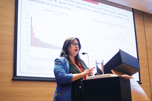 Rodríguez en modo despedida: economista pide un Consejo Fiscal Autónomo 2.0