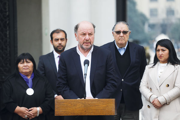 Comisión por la Paz pide más plazo para lograr acuerdos en entrega de tierras a comunidades